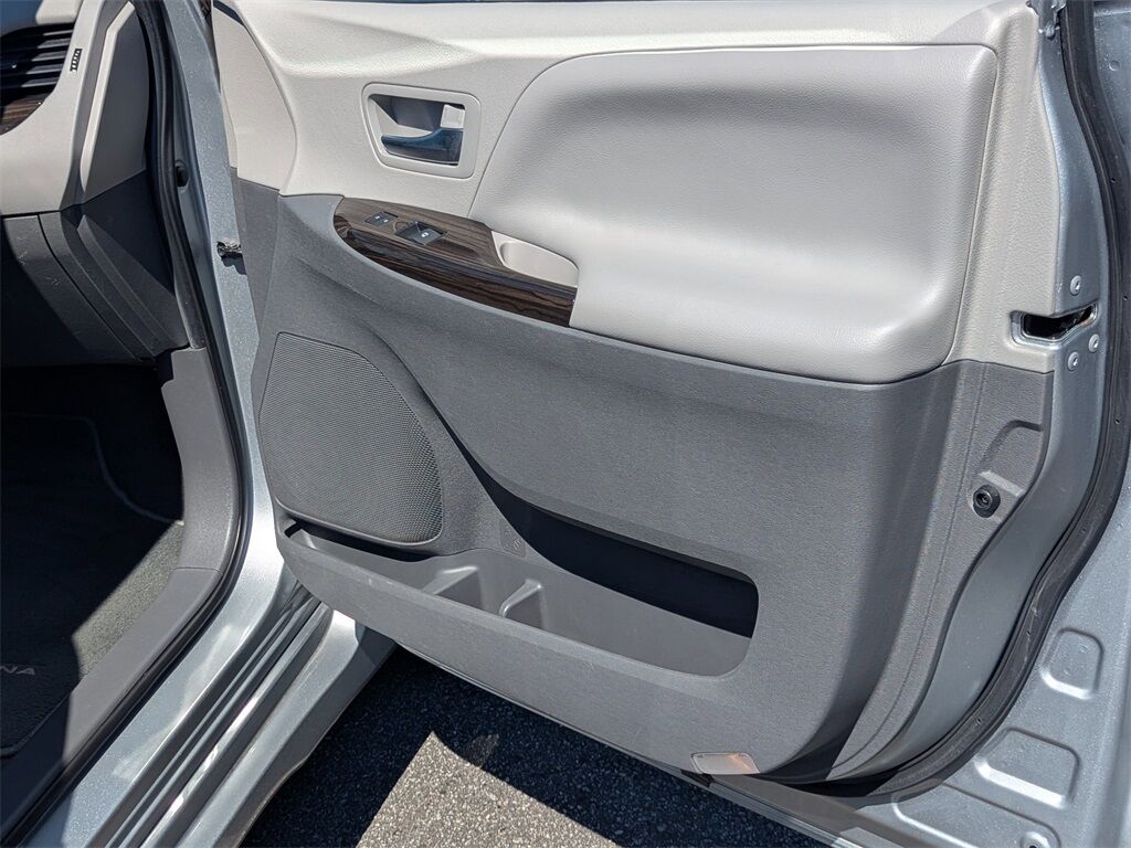 2020 Toyota Sienna XLE Premium Kennesaw GA