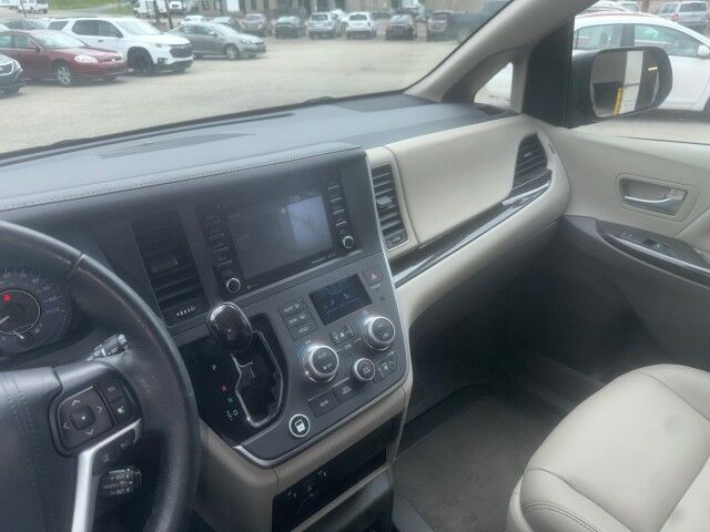 2020 Toyota Sienna XLE Premium North Versailles PA