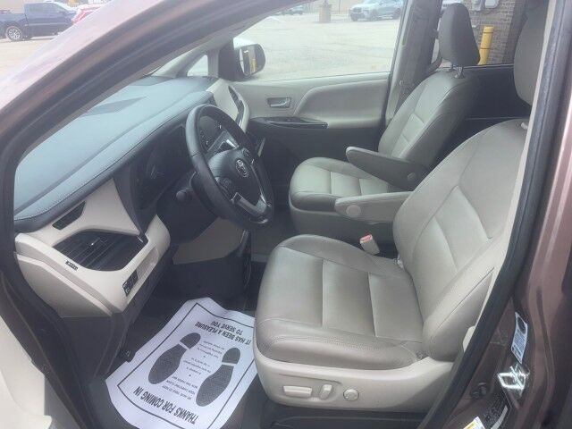 2020 Toyota Sienna XLE Premium North Versailles PA