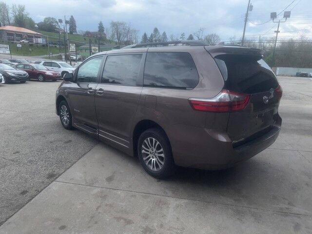 2020 Toyota Sienna XLE Premium North Versailles PA