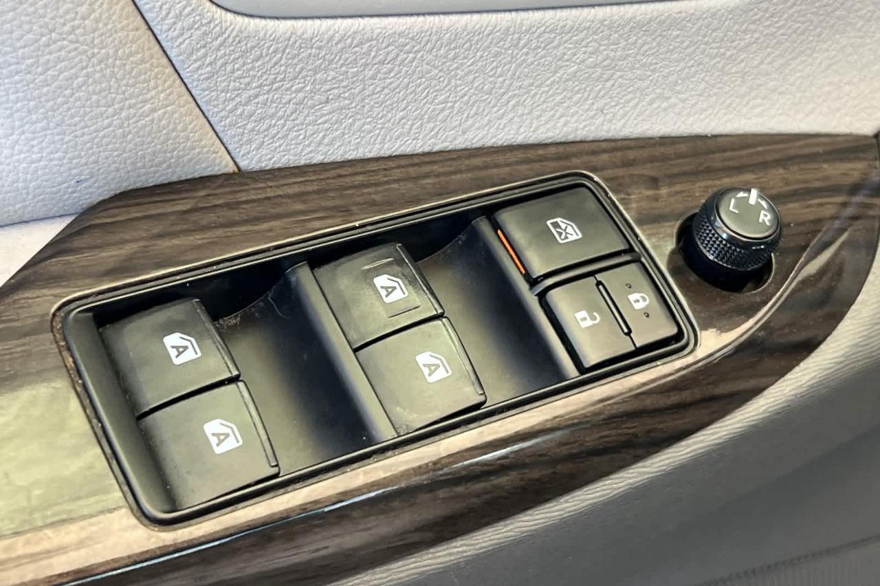 2020 Toyota Sienna XLE Premium Roseville CA