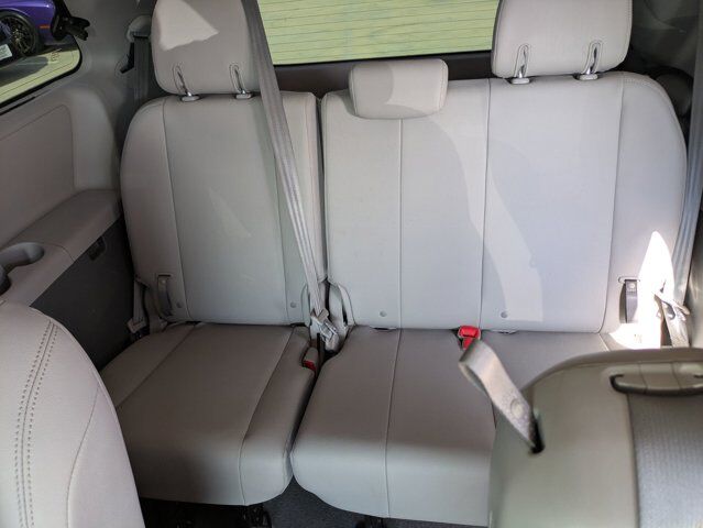 2020 Toyota Sienna XLE Premium Castroville TX