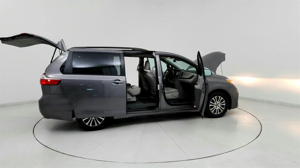 2020 Toyota Sienna XLE Premium Laurel MD
