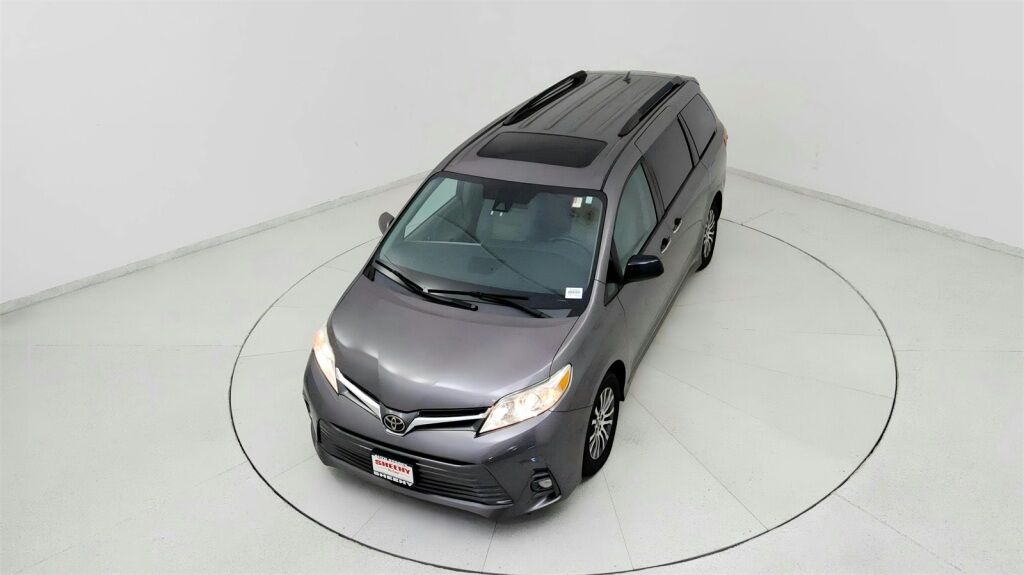 2020 Toyota Sienna XLE Premium Laurel MD