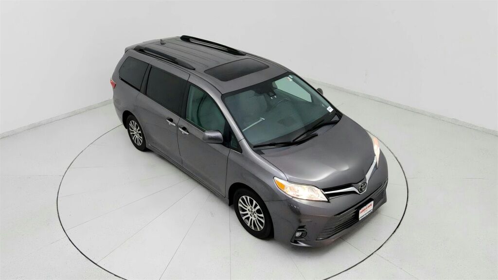 2020 Toyota Sienna XLE Premium Laurel MD