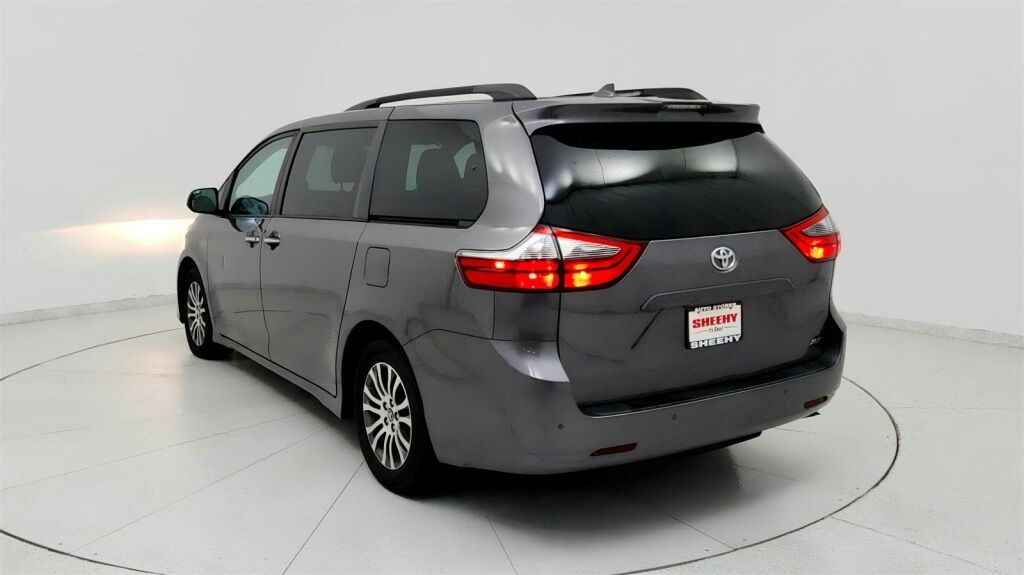2020 Toyota Sienna XLE Premium Laurel MD