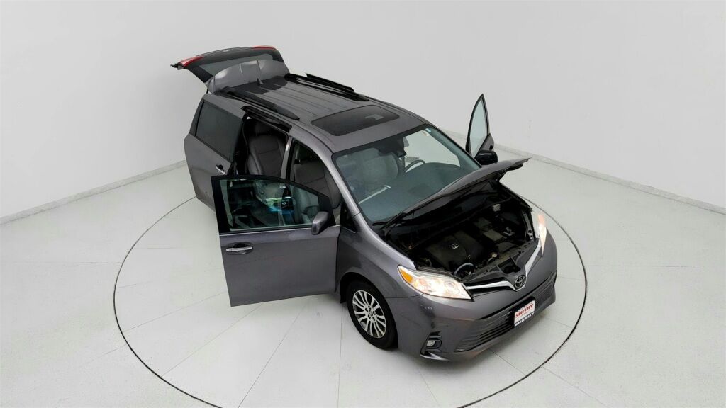 2020 Toyota Sienna XLE Premium Laurel MD