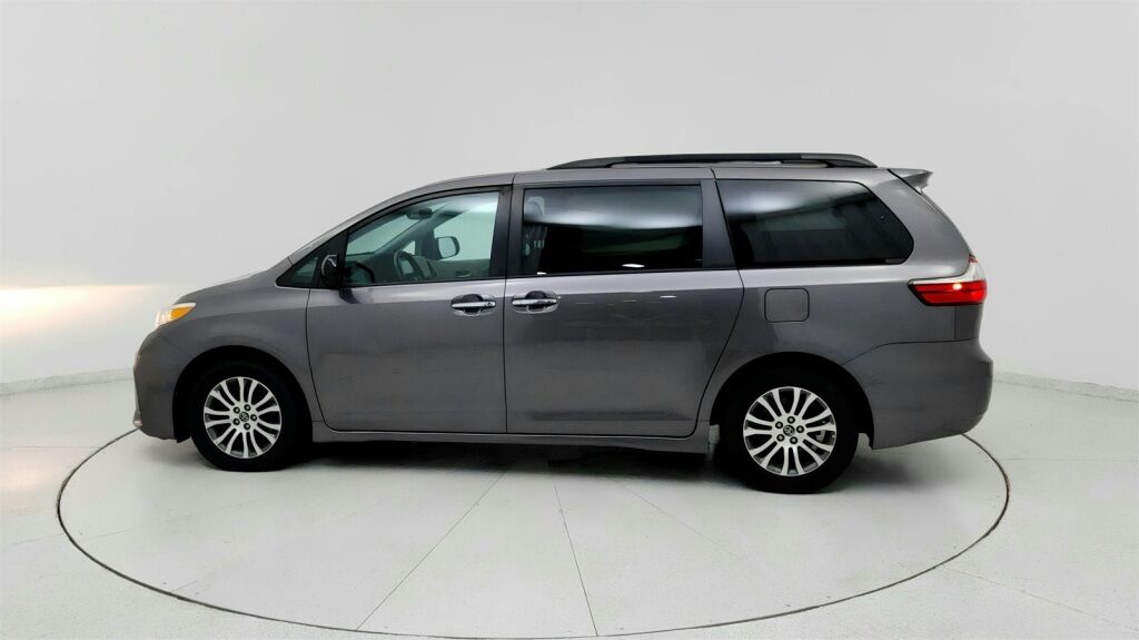 2020 Toyota Sienna XLE Premium Laurel MD