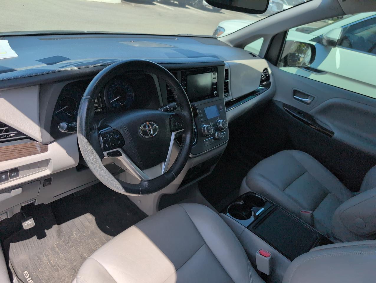2020 Toyota Sienna XLE San Antonio TX