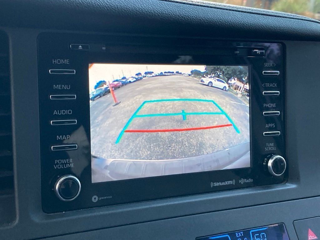 2020 Toyota Sienna XLE San Antonio TX