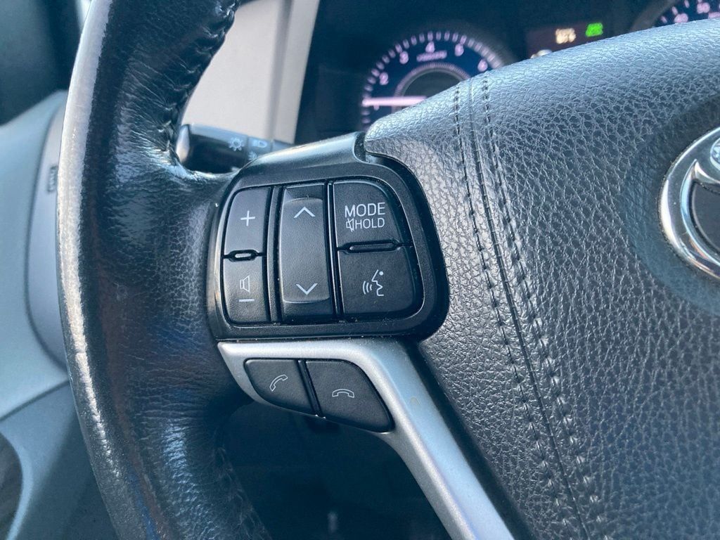 2020 Toyota Sienna XLE San Antonio TX