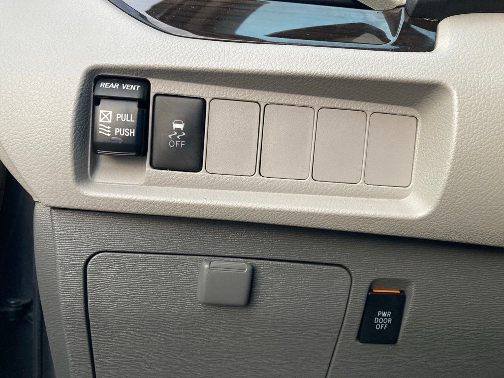 2020 Toyota Sienna XLE San Antonio TX