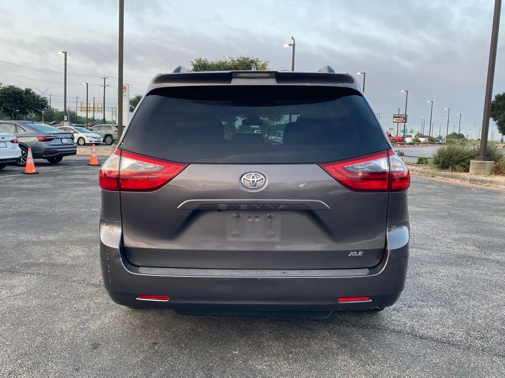 2020 Toyota Sienna XLE San Antonio TX