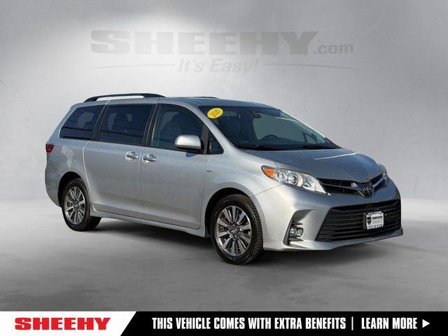 2020 Toyota Sienna XLE