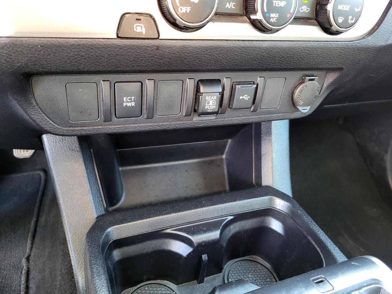 2020 Toyota Tacoma 2WD SR5 Double Cab 5&apos; Bed V6 AT (Natl) Beeville TX