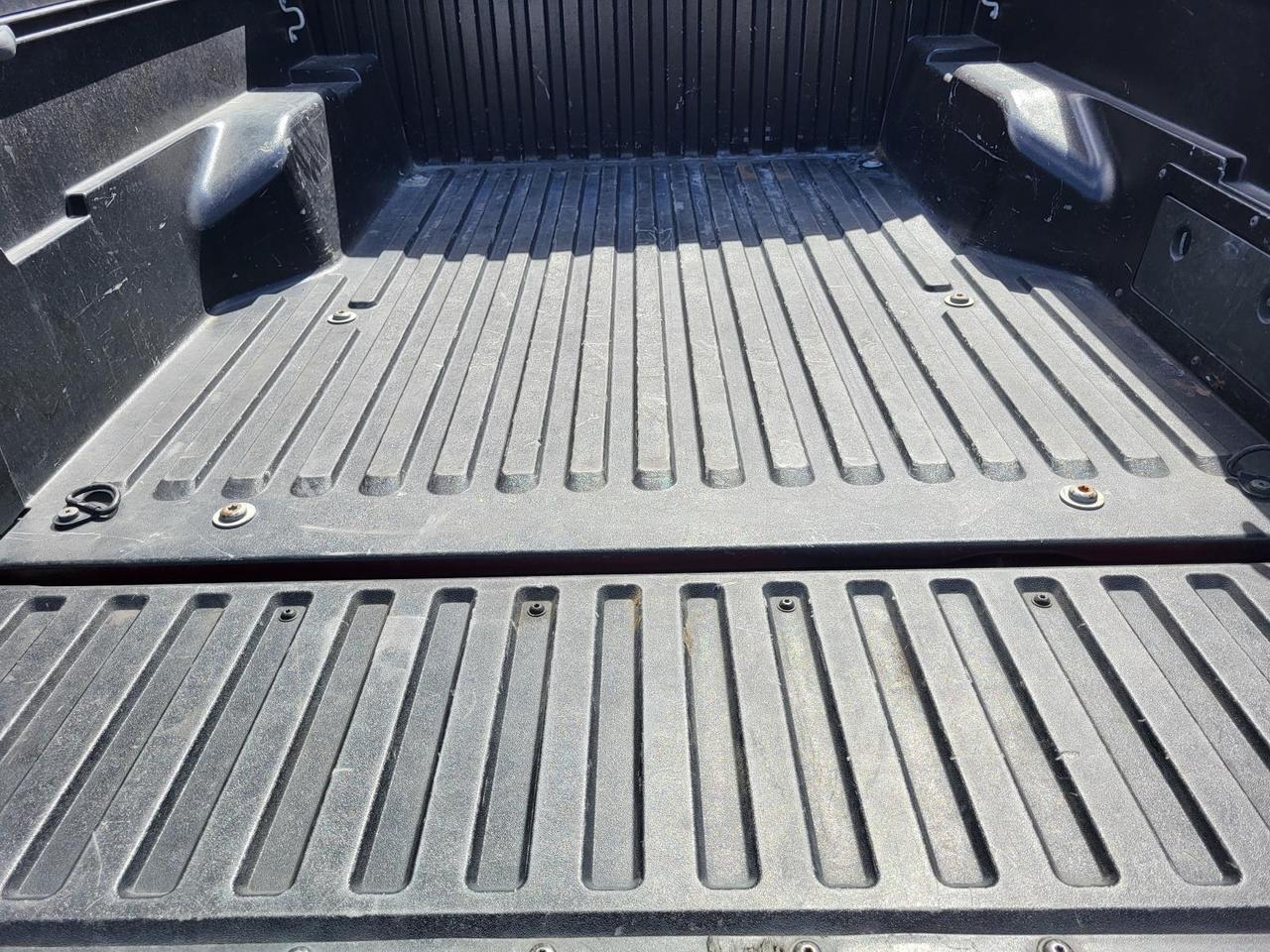 2020 Toyota Tacoma 2WD SR5 Double Cab 5&apos; Bed V6 AT (Natl) Beeville TX