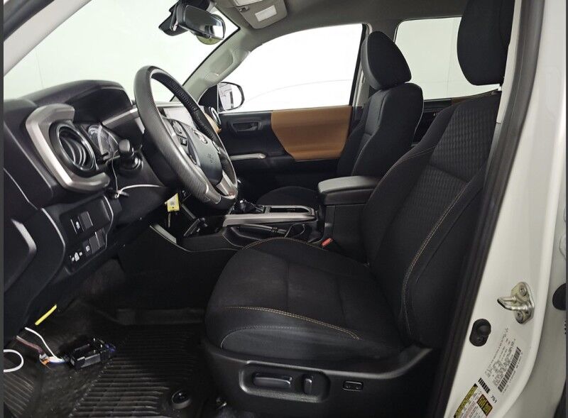 2020 Toyota Tacoma 4WD SR5