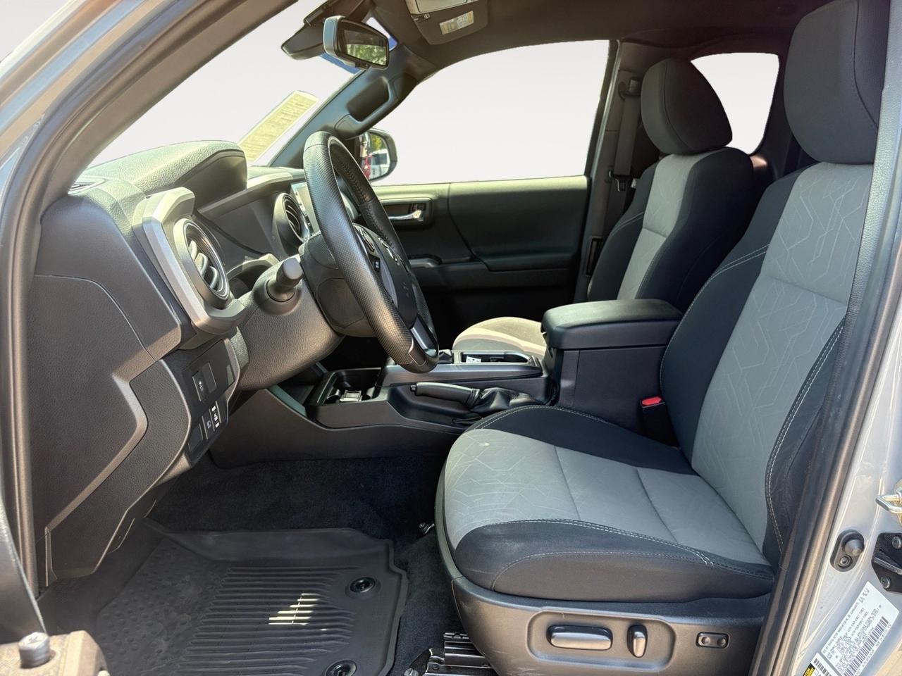 2020 Toyota Tacoma 4WD TRD Off Road, POWER REAR SLIDING WINDOW, RUNNING BOARDS, ROOF RACK, PUSH BUTTON START, BACKUP CAMERA, TOW PACKAGE, LOW MILEAGE, CLEAN CERTIFIED CARFAX, COME SEE THIS TACOMA TODAY! Virginia Beach VA