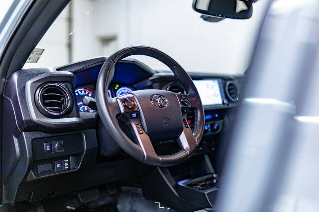 2020 Toyota Tacoma 4x4 Access Cab TRD Off Road Nav BCam Red Deer AB