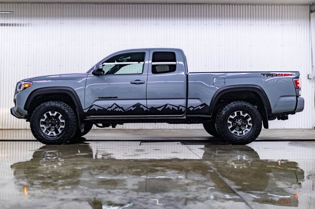 2020 Toyota Tacoma 4x4 Access Cab TRD Off Road Nav BCam Red Deer AB