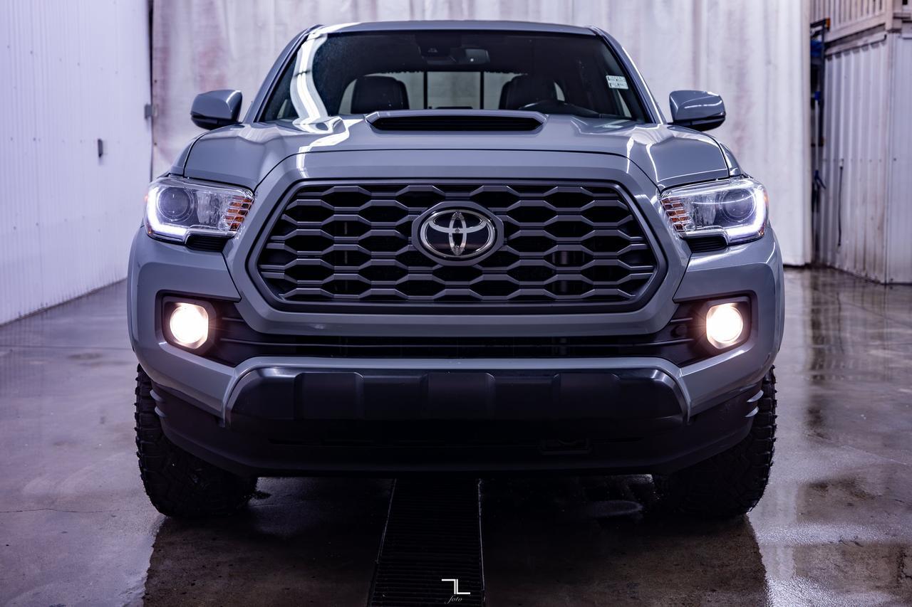 2020 Toyota Tacoma 4x4 Crew Cab TRD Sport Leather Roof Nav Red Deer AB