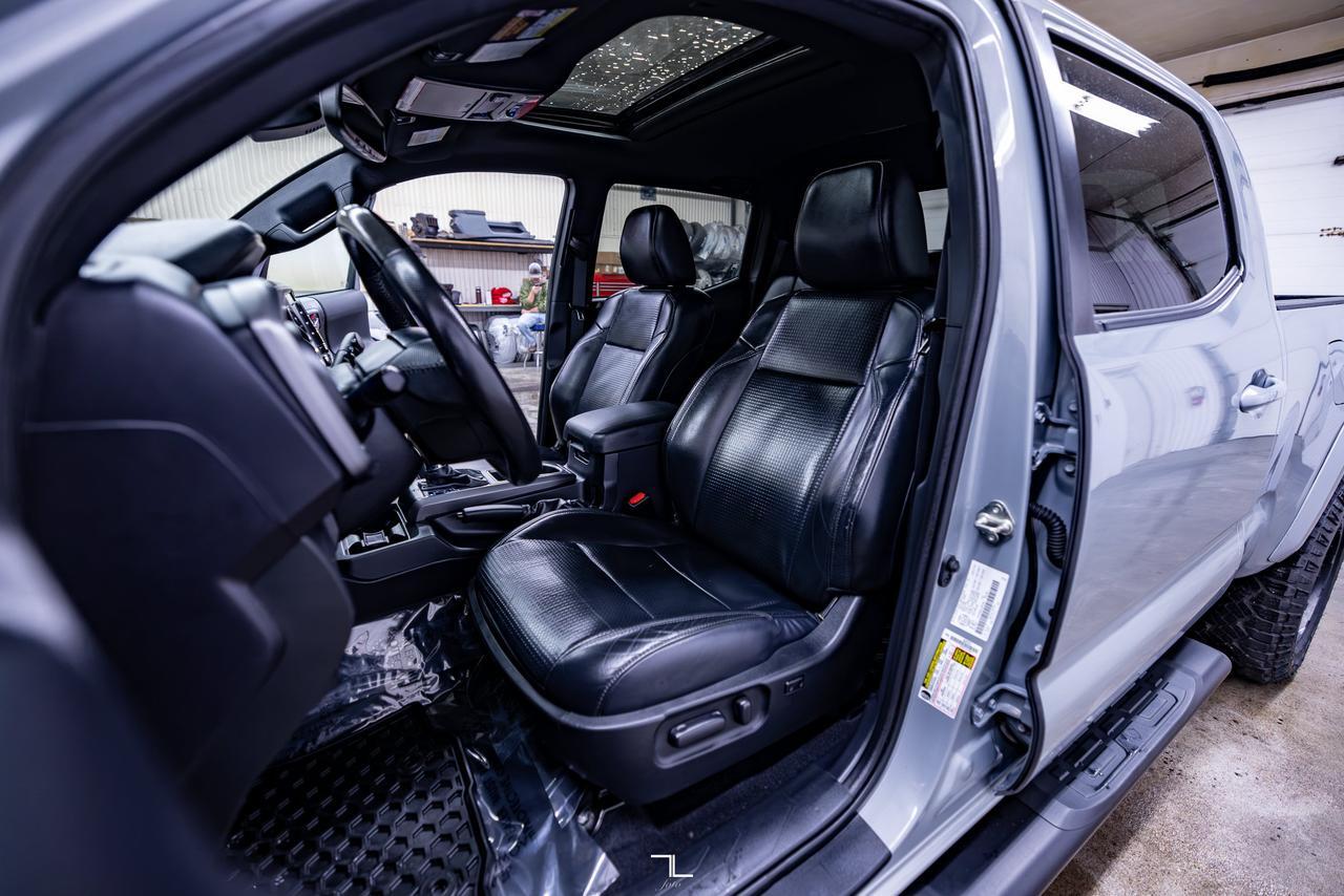 2020 Toyota Tacoma 4x4 Crew Cab TRD Sport Leather Roof Nav Red Deer AB