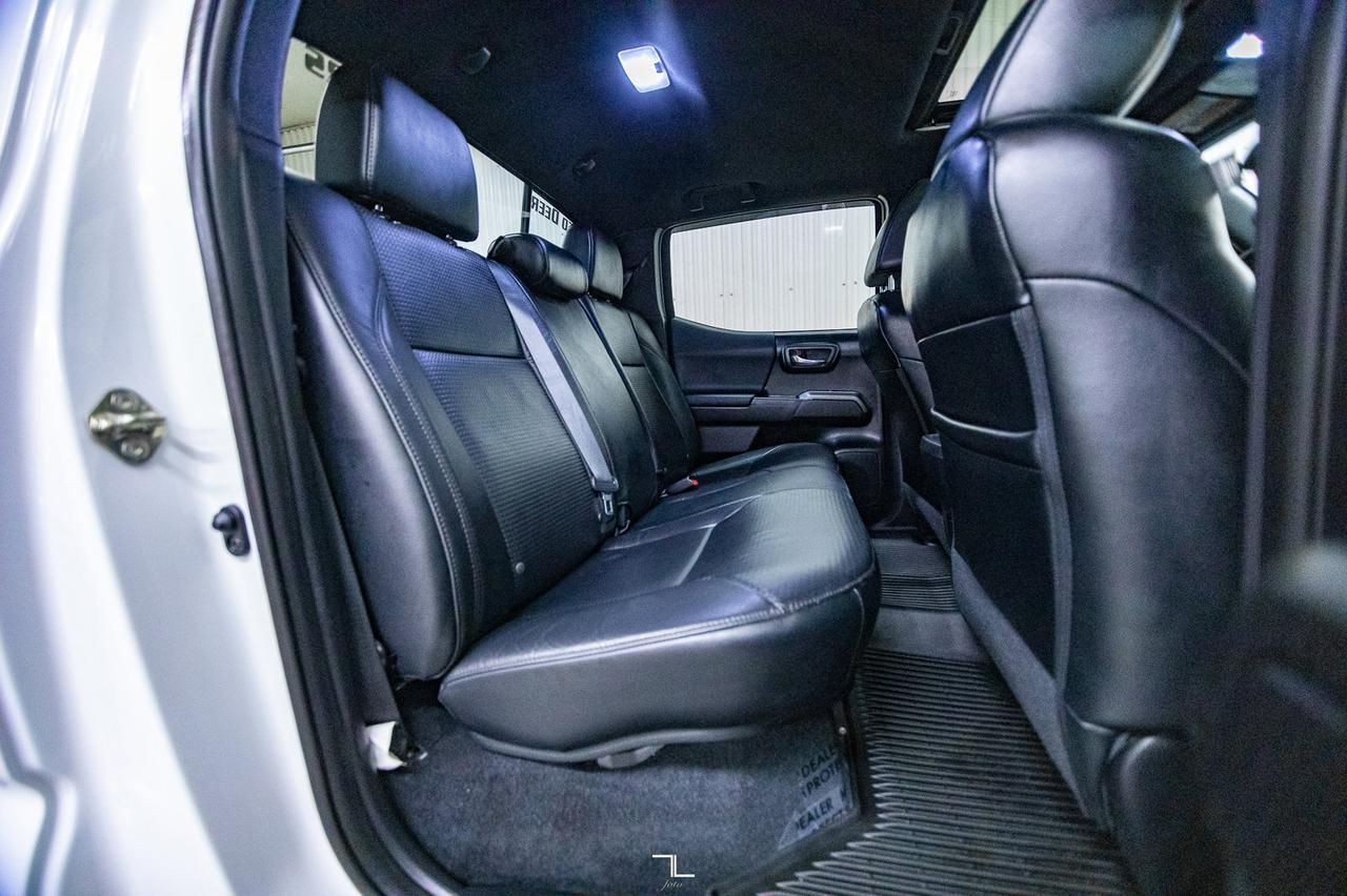 2020 Toyota Tacoma 4x4 Crew Cab TRD Sport Manual Leather Roof Nav Red Deer AB