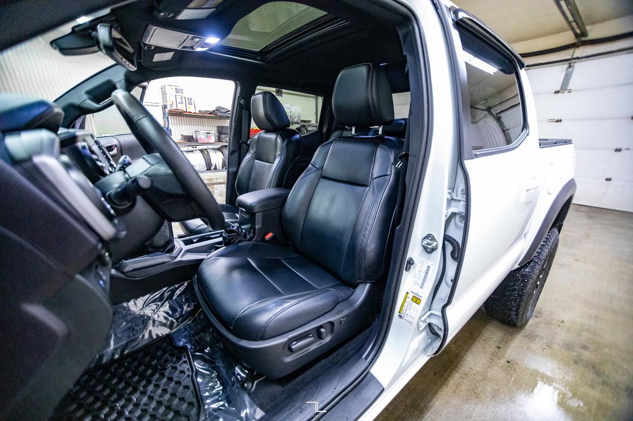 2020 Toyota Tacoma 4x4 Crew Cab TRD Sport Manual Leather Roof Nav Red Deer AB