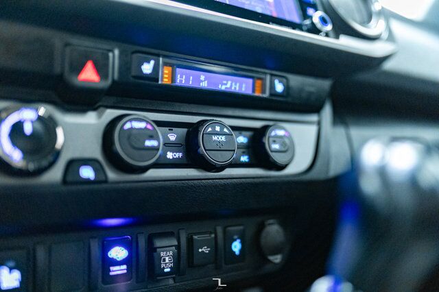 2020 Toyota Tacoma 4x4 Crew Cab TRD Sport Manual Leather Roof Nav Red Deer AB