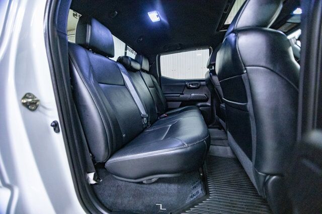 2020 Toyota Tacoma 4x4 Crew Cab TRD Sport Manual Leather Roof Nav Red Deer AB