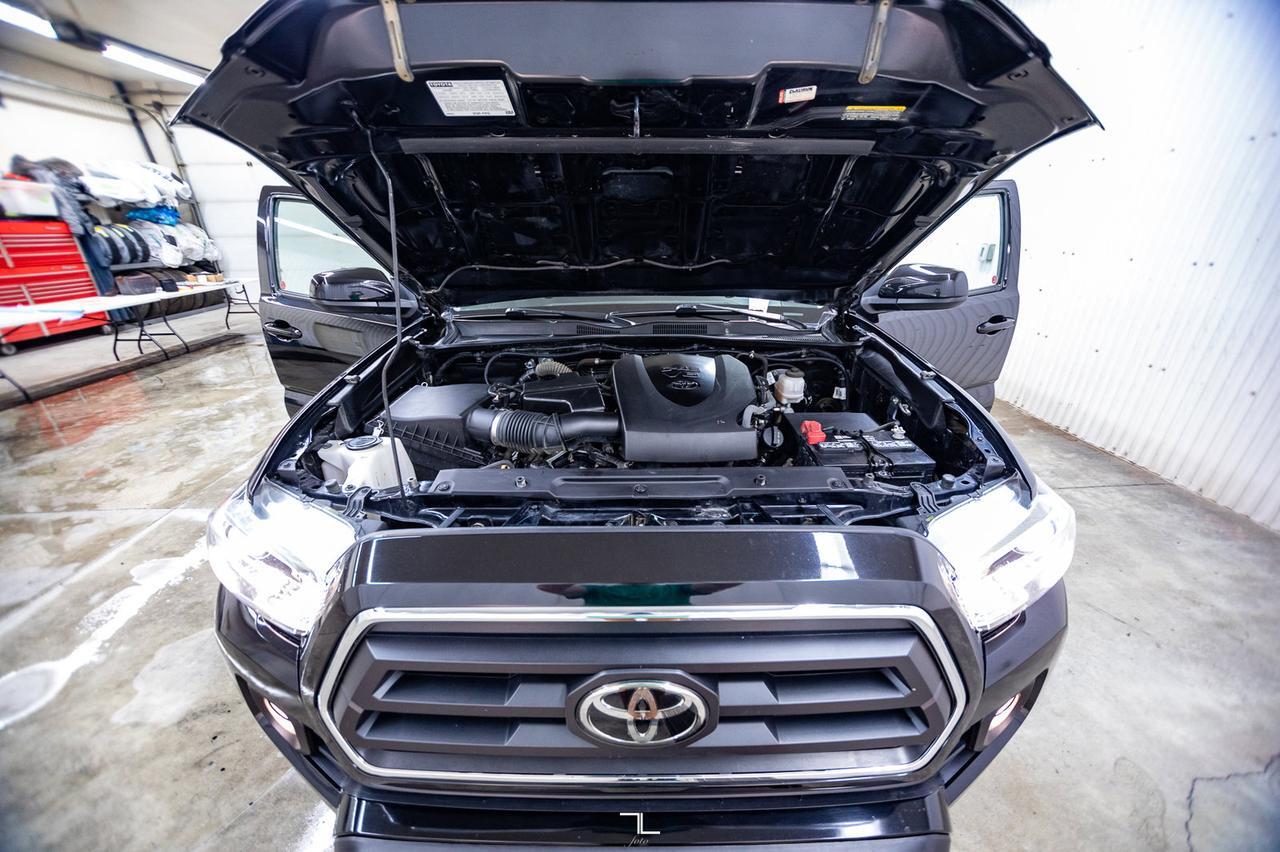 2020 Toyota Tacoma 4x4 Double Cab SR5 PSeat BCam Red Deer AB