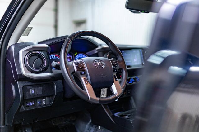 2020 Toyota Tacoma 4x4 Double Cab SR5 PSeat BCam Red Deer AB