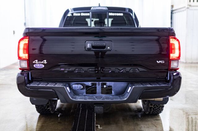 2020 Toyota Tacoma 4x4 Double Cab SR5 PSeat BCam Red Deer AB