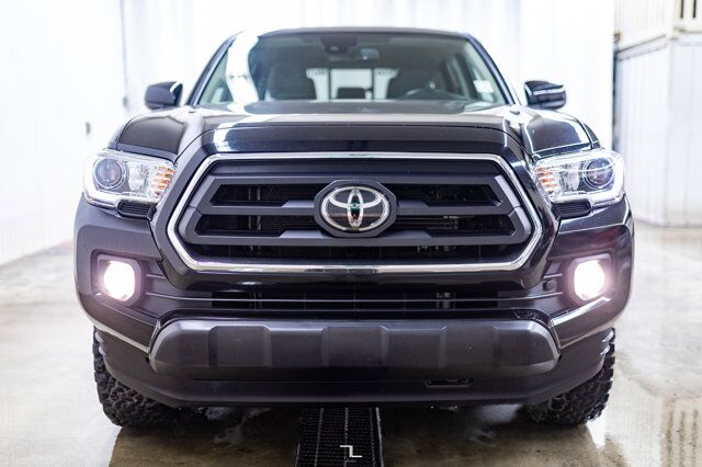 2020 Toyota Tacoma 4x4 Double Cab SR5 PSeat BCam Red Deer AB