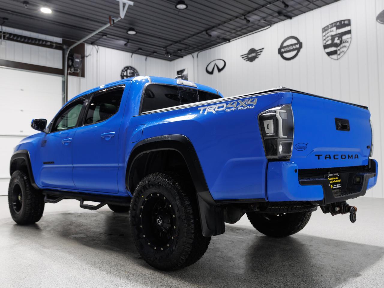 2020 Toyota Tacoma TRD Off-Road 4x4 photo 3