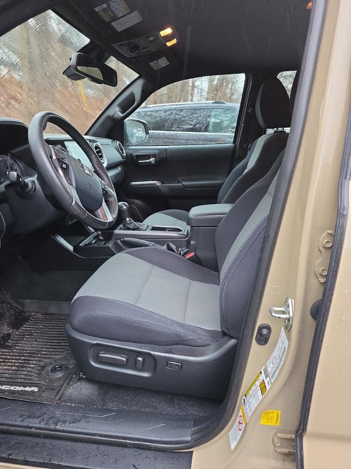 2020 Toyota Tacoma TRD Off Road Sand Lake NY