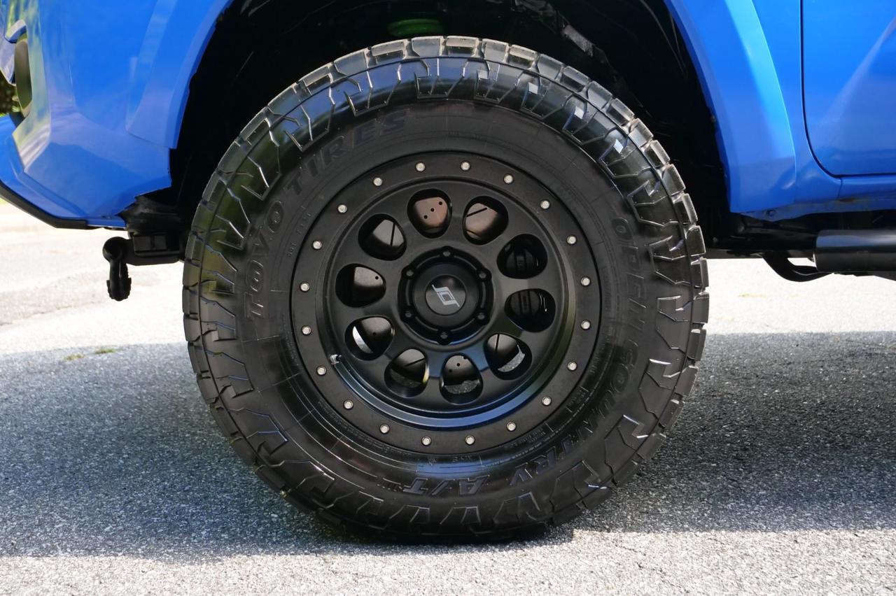 2020 Toyota Tacoma TRD Sport 4X4 / UPGRADES / Voodoo Blue! Lincolnton NC