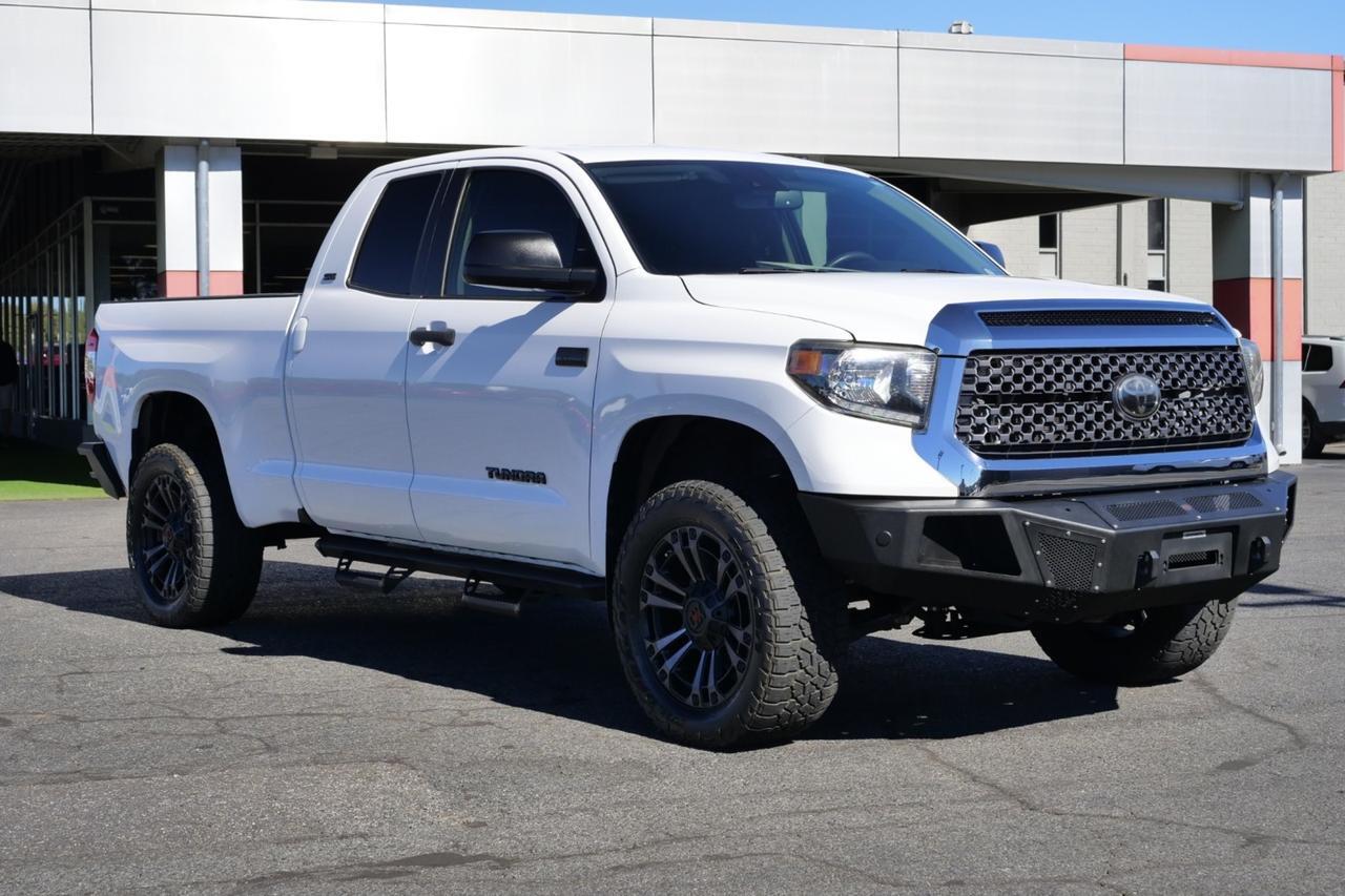 2020 Toyota Tundra 4WD SR5 4X4 / 5.7L V8 / Wheels & Tire Upgrade Lincolnton NC