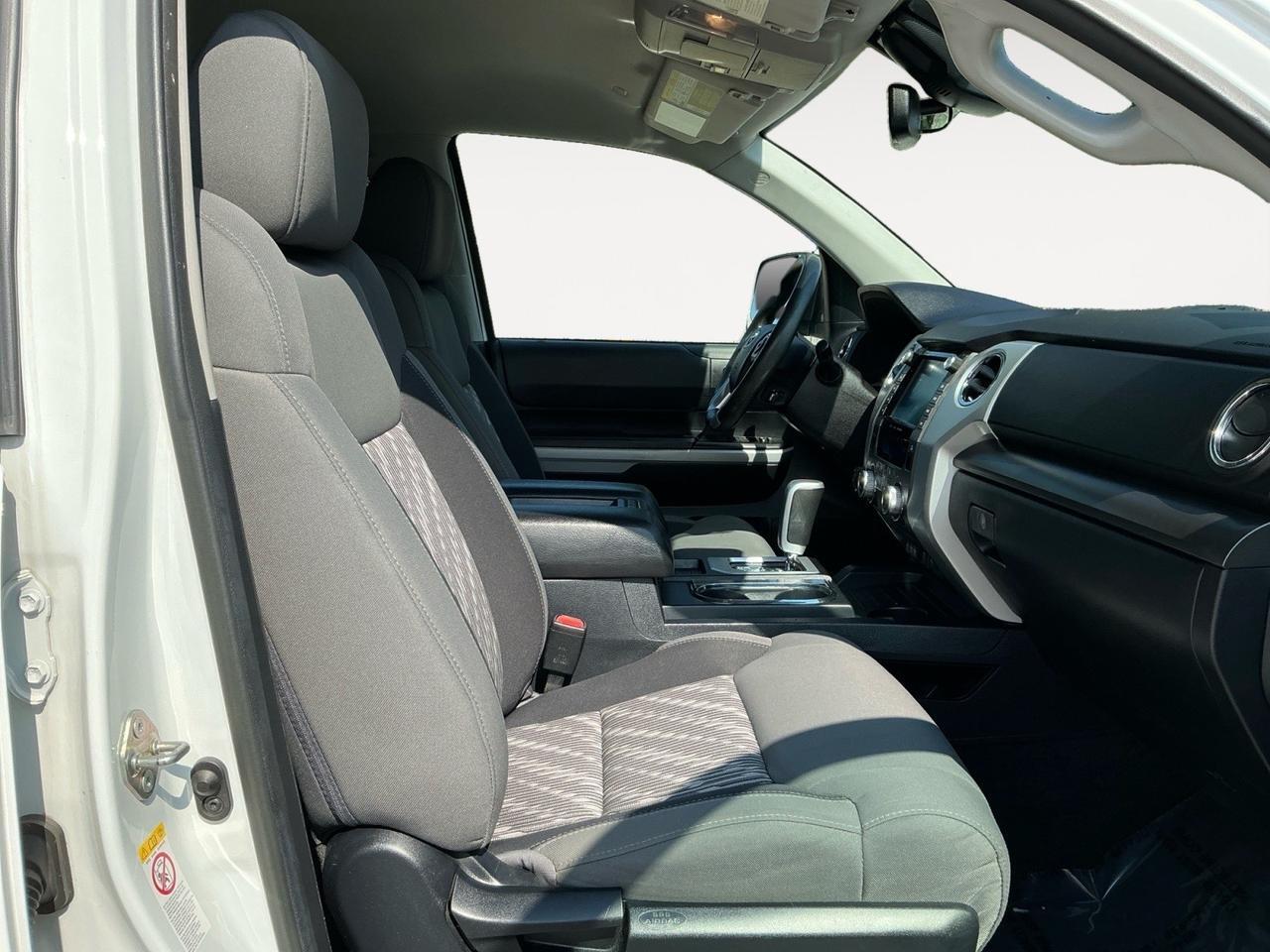 2020 Toyota Tundra SR5 - Photo 10