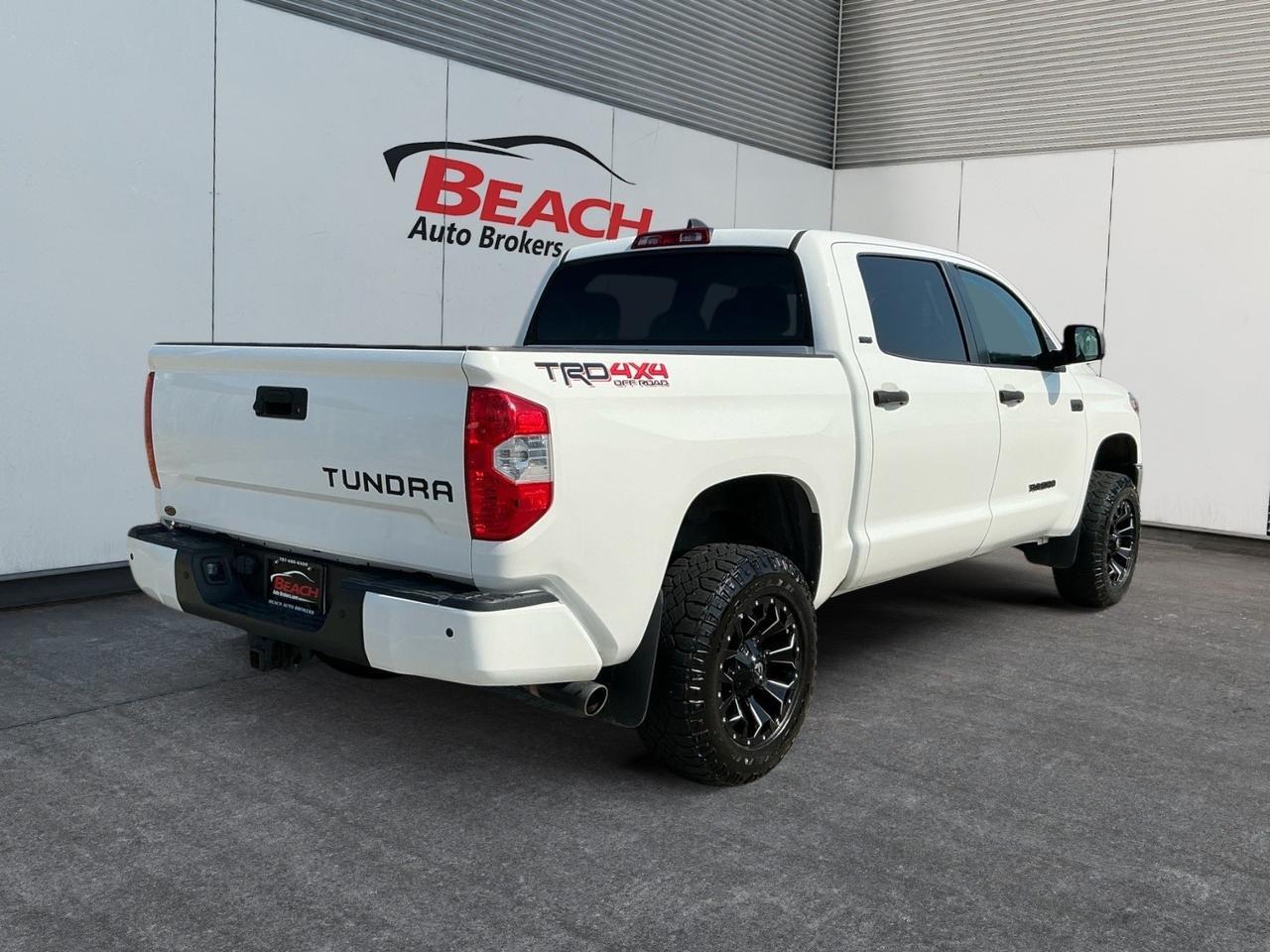 2020 Toyota Tundra SR5 - Photo 13