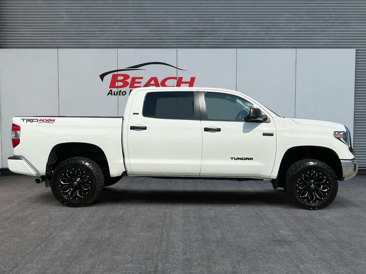 2020 Toyota Tundra SR5 - Photo 9