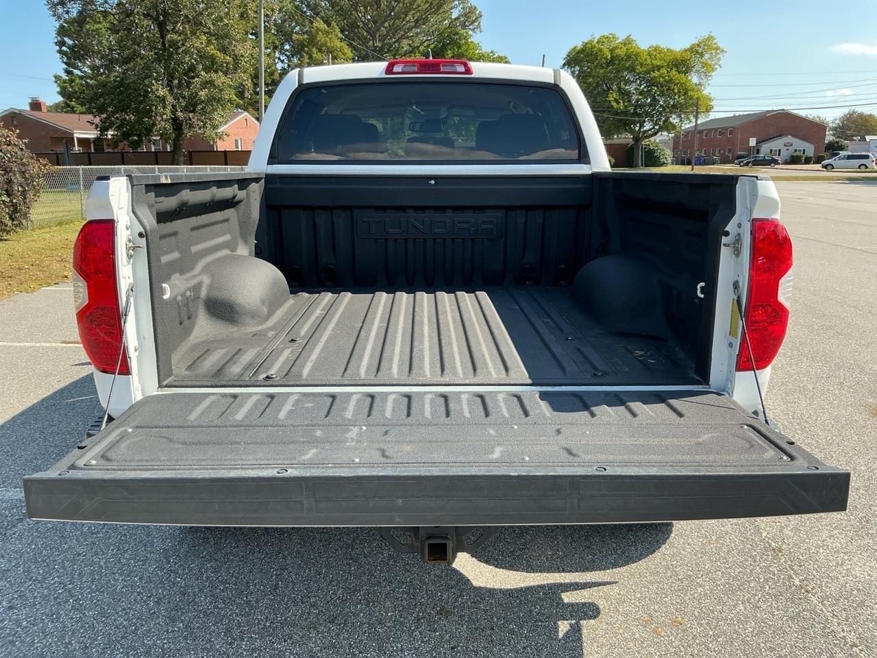 2020 Toyota Tundra SR5 - Photo 15