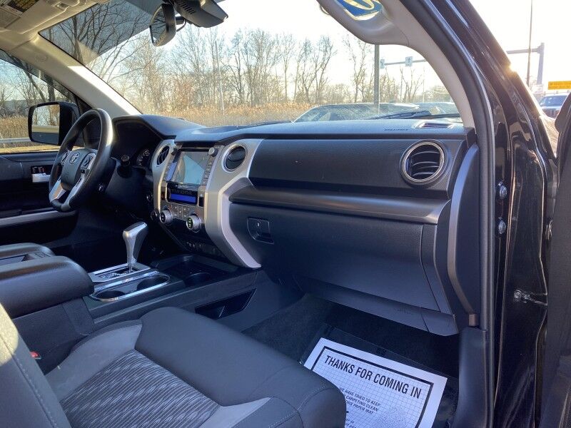 2020 Toyota Tundra 4WD SR5 Bristol  PA