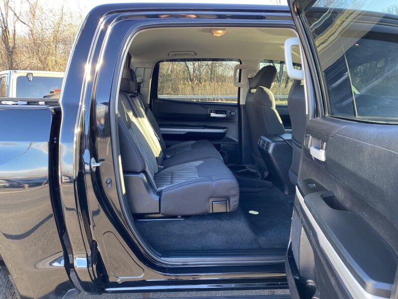 2020 Toyota Tundra 4WD SR5 Bristol  PA