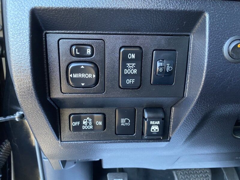 2020 Toyota Tundra 4WD SR5 Bristol  PA