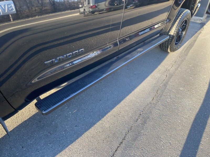 2020 Toyota Tundra 4WD SR5 Bristol  PA