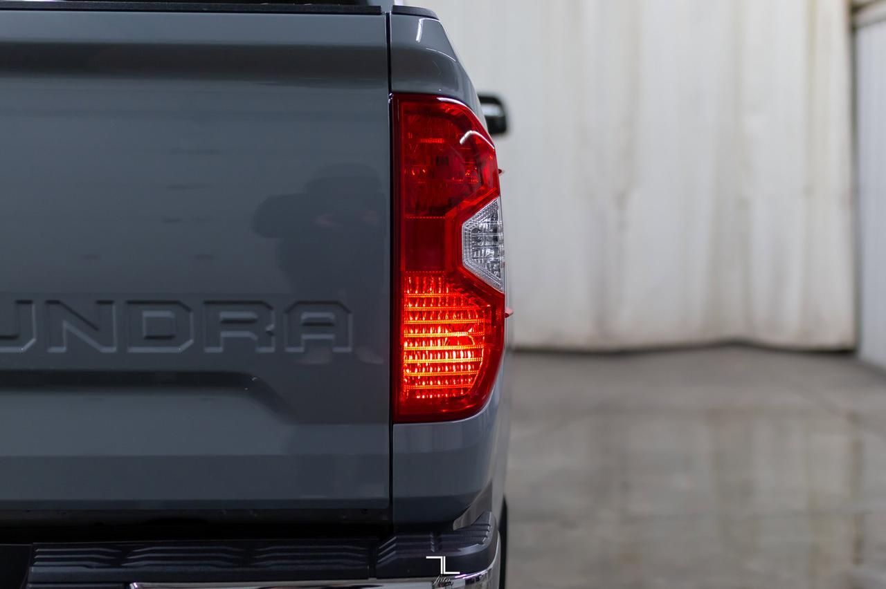 2020 Toyota Tundra 4x4 Crew Max SR5 TRD Offroad Roof BCam Red Deer AB