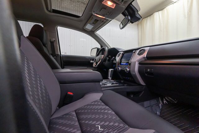 2020 Toyota Tundra 4x4 Crew Max SR5 TRD Offroad Roof BCam Red Deer AB