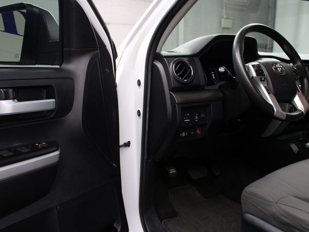 2020 Toyota Tundra 4x4 Double Cab SR5 Fond du Lac WI