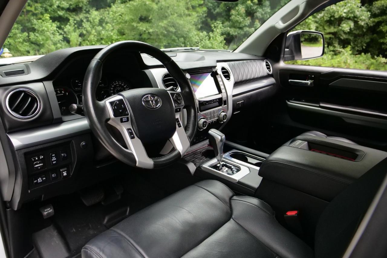 2020 Toyota Tundra Platinum 4X4 / Crewmax / UPGRADES / 5.7L V8! Lincolnton NC